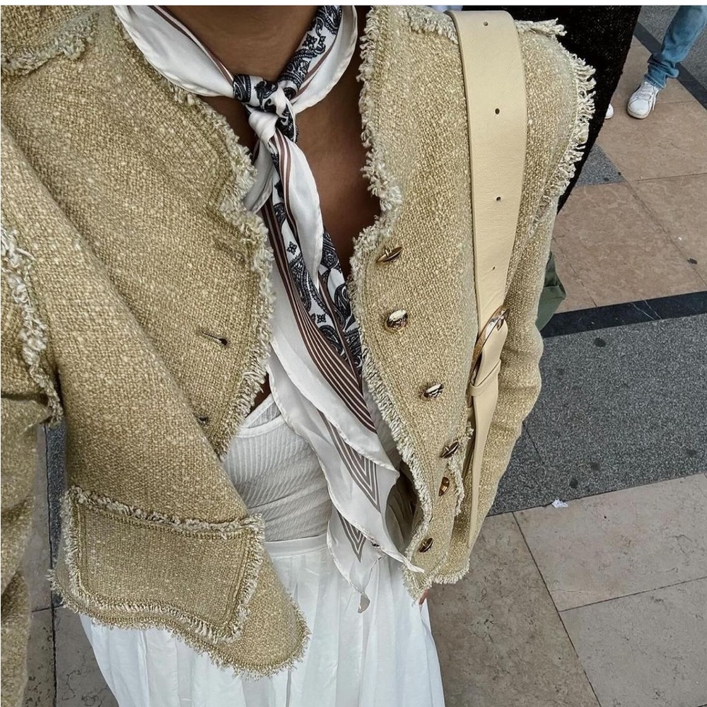 GORGEOUS ZARA NWT ZW Collection Textured Frayed Jacket